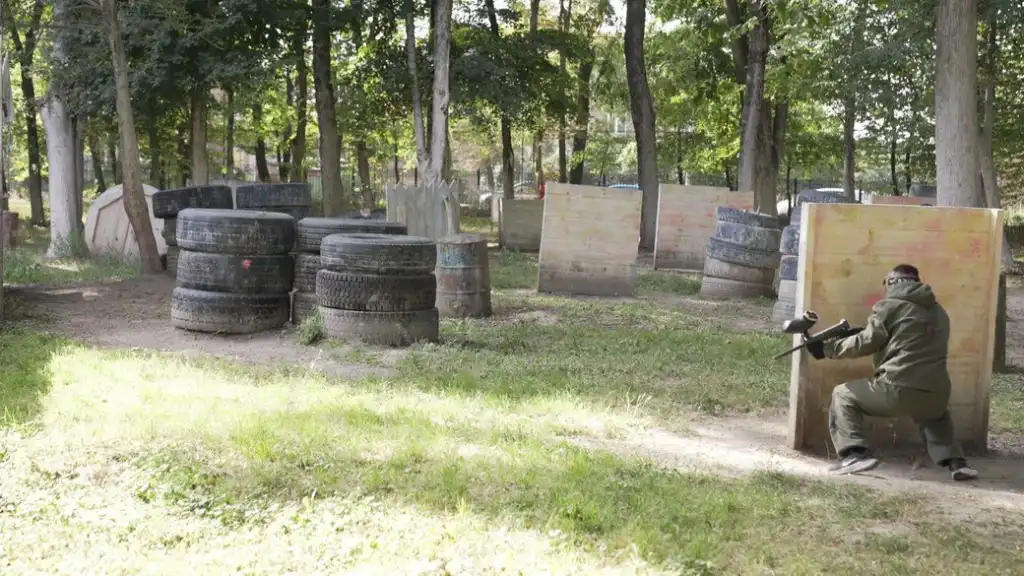 У Вінниці колишні полонені військові проходять реабілітацію через гру в пейнтбол У Вінниці колишні полонені військові проходять реабілітацію через гру в пейнтбол