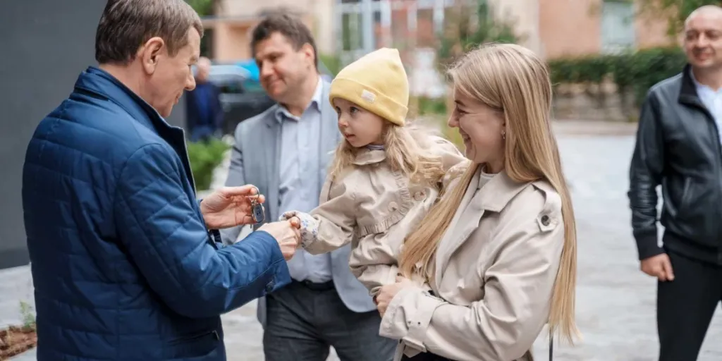 У Вінниці новоселам передали ключі від квартир у межах програми «Муніципальне житло»