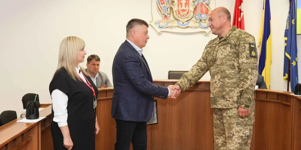 У Вінниці ветеран отримав сертифікат на придбання автомобіля