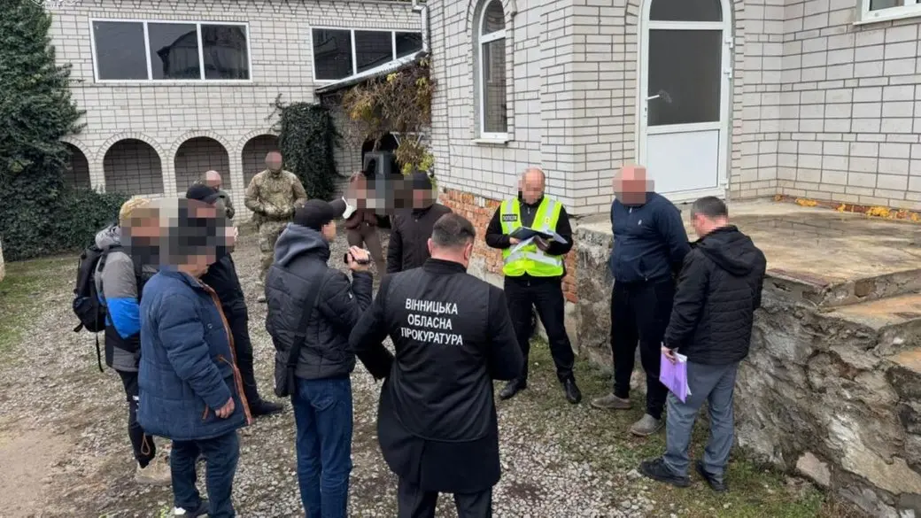 Ухилення від призову та торгівля людьми: на Вінниччині затримали депутата міської ради