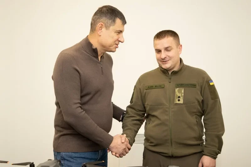 У Вінниці військовим передали необхідне обладнання – 20 квадрокоптерів