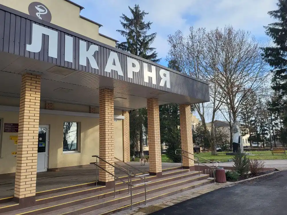 Новий стоматологічний кабінет облаштовують у Мурованокуриловецькій лікарні