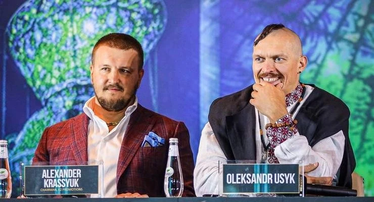Красюк розкрив причину, через яку Усик відмовився від статусу абсолютного чемпіона світу