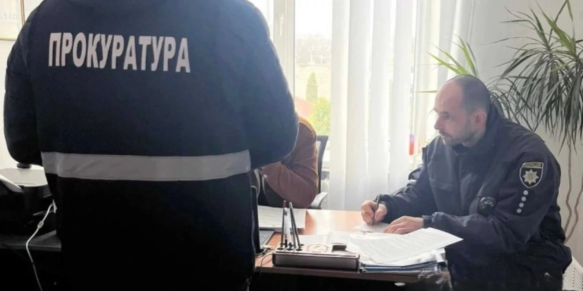У Вінницькому районі заступник селищного голови зі спільниками заволодів коштами, виділеними на ремонт дороги