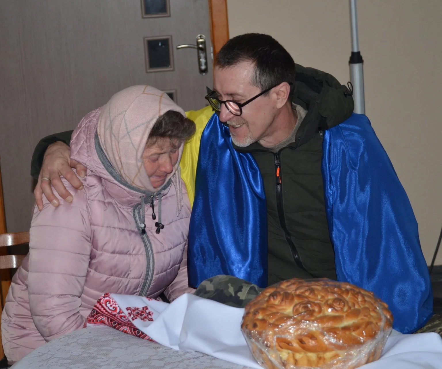 У Ямпільській громаді після двох років полону зустріли захисника