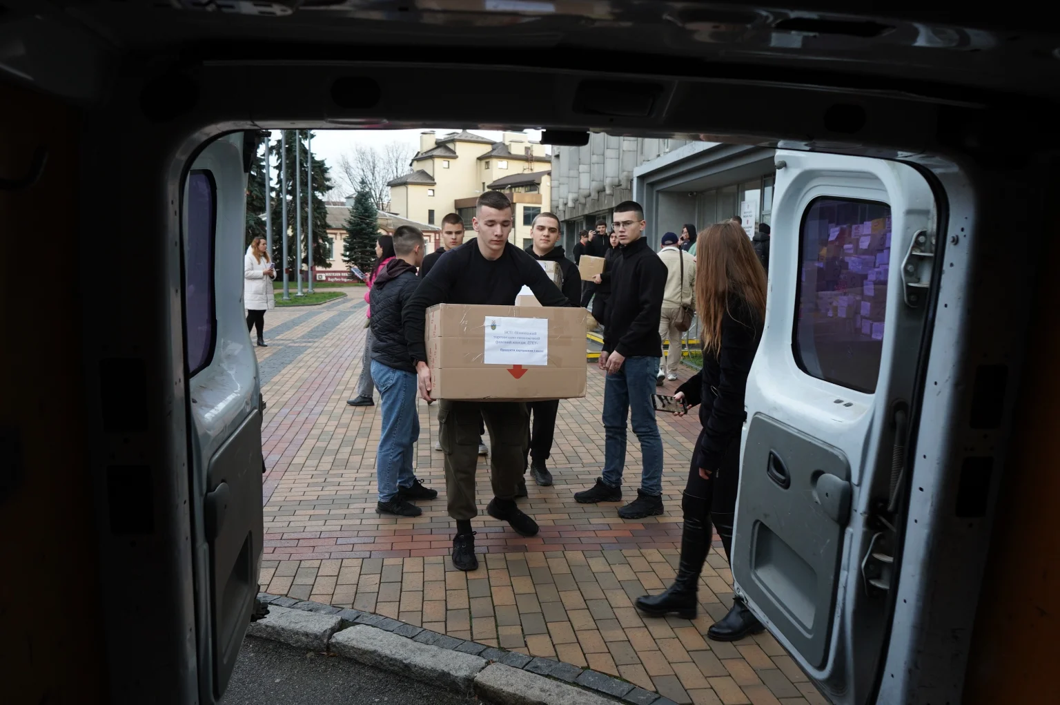 Турбота. Вінницька молодь долучилася до благодійного збору для ЗСУ Турбота. Вінницька молодь долучилася до благодійного збору для ЗСУ