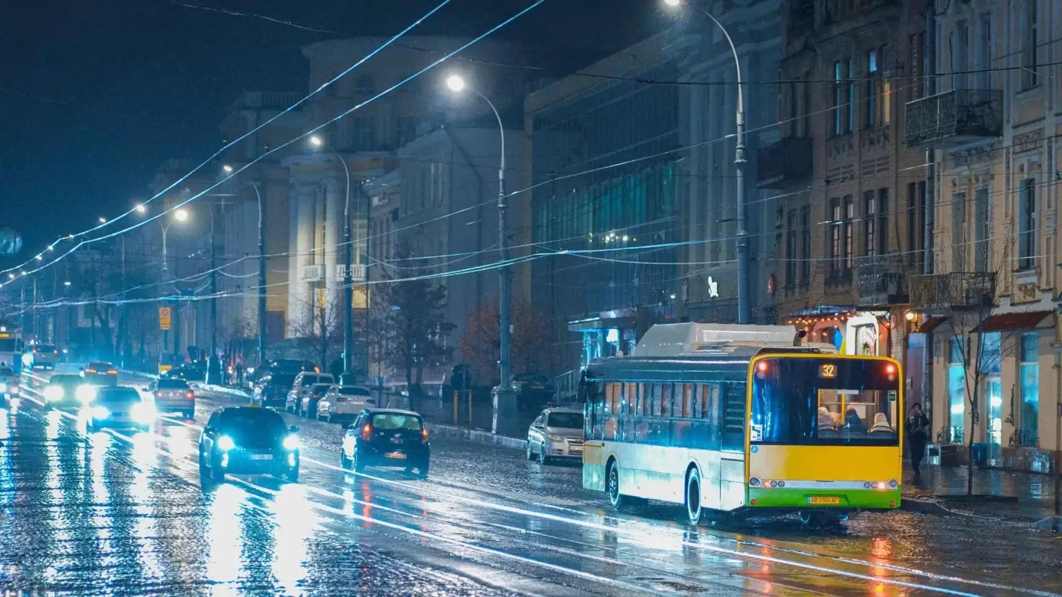 У Вінниці на маршрути №32 і №5 вийшли ще два автобуси Solaris У Вінниці на маршрути №32 і №5 вийшли ще два автобуси Solaris