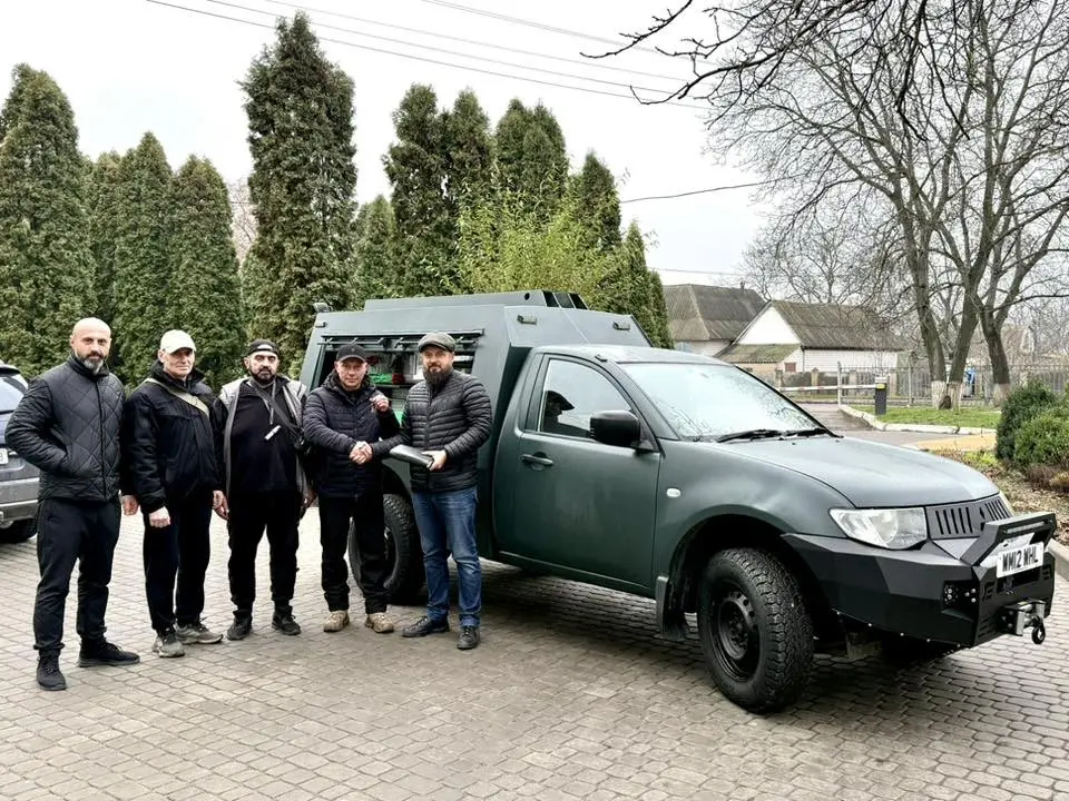 Бершадська громада передала військовим автономну мобільну ремонтну майстерню