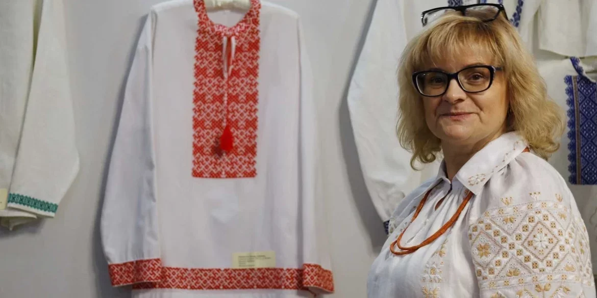 У Вінниці відбулося відкриття виставки «Вишита сорочка: традиції та сучасність» У Вінниці відбулося відкриття виставки «Вишита сорочка: традиції та сучасність»