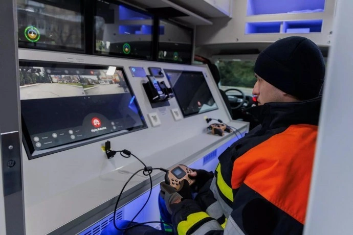 Спеціалізований автомобіль безпілотних систем отримали вінницькі рятувальники Спеціалізований автомобіль безпілотних систем отримали вінницькі рятувальники