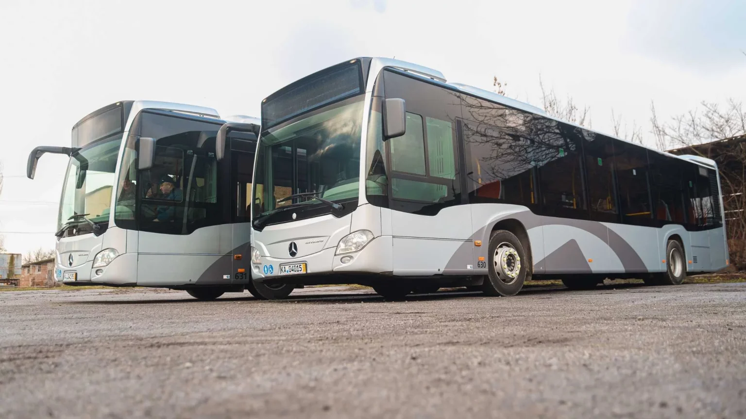 Вінниця отримала від Карлсруе сучасні автобуси та медичну допомогу Вінниця отримала від Карлсруе сучасні автобуси та медичну допомогу