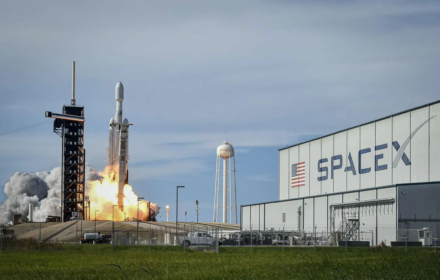 SpaceX оцінили у $800 млрд та підтвердили плани вийти на IPO у 2026 році