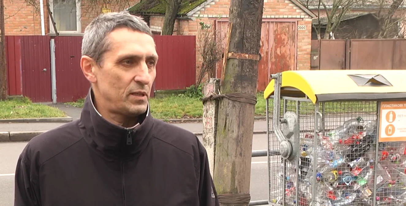 У приватному секторі Вінниці встановили контейнери для збору ПЕТ-пляшок У приватному секторі Вінниці встановили контейнери для збору ПЕТ-пляшок