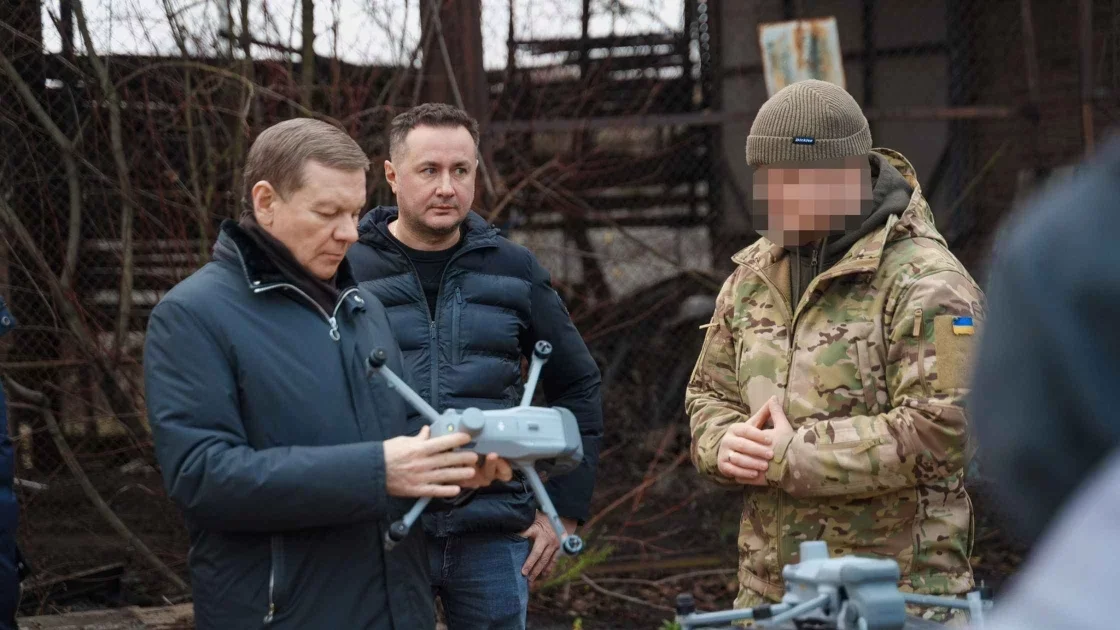 Команда гумштабу підсилила ще одну бригаду – передали п’ять Matrice 4T та 50 БПЛА Команда гумштабу підсилила ще одну бригаду – передали п’ять Matrice 4T та 50 БПЛА
