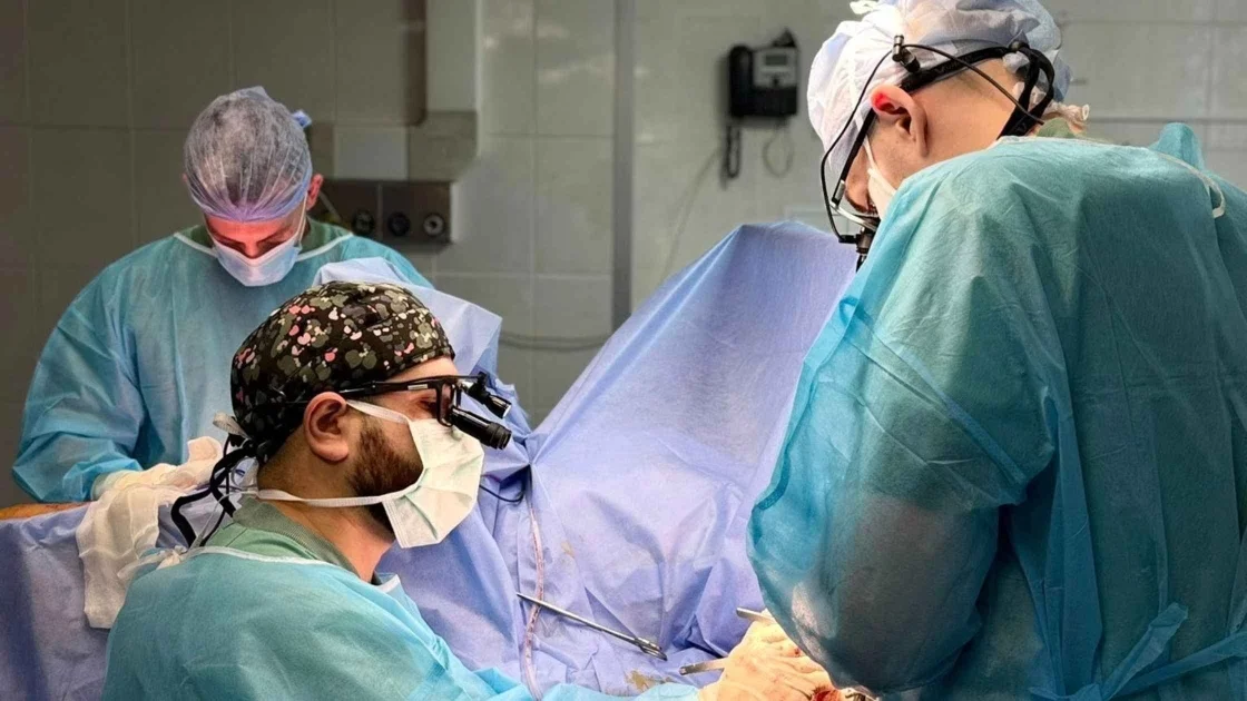 Вінницькі хірурги виконали одну з найскладніших операцій у реконструктивній медицині Вінницькі хірурги виконали одну з найскладніших операцій у реконструктивній медицині