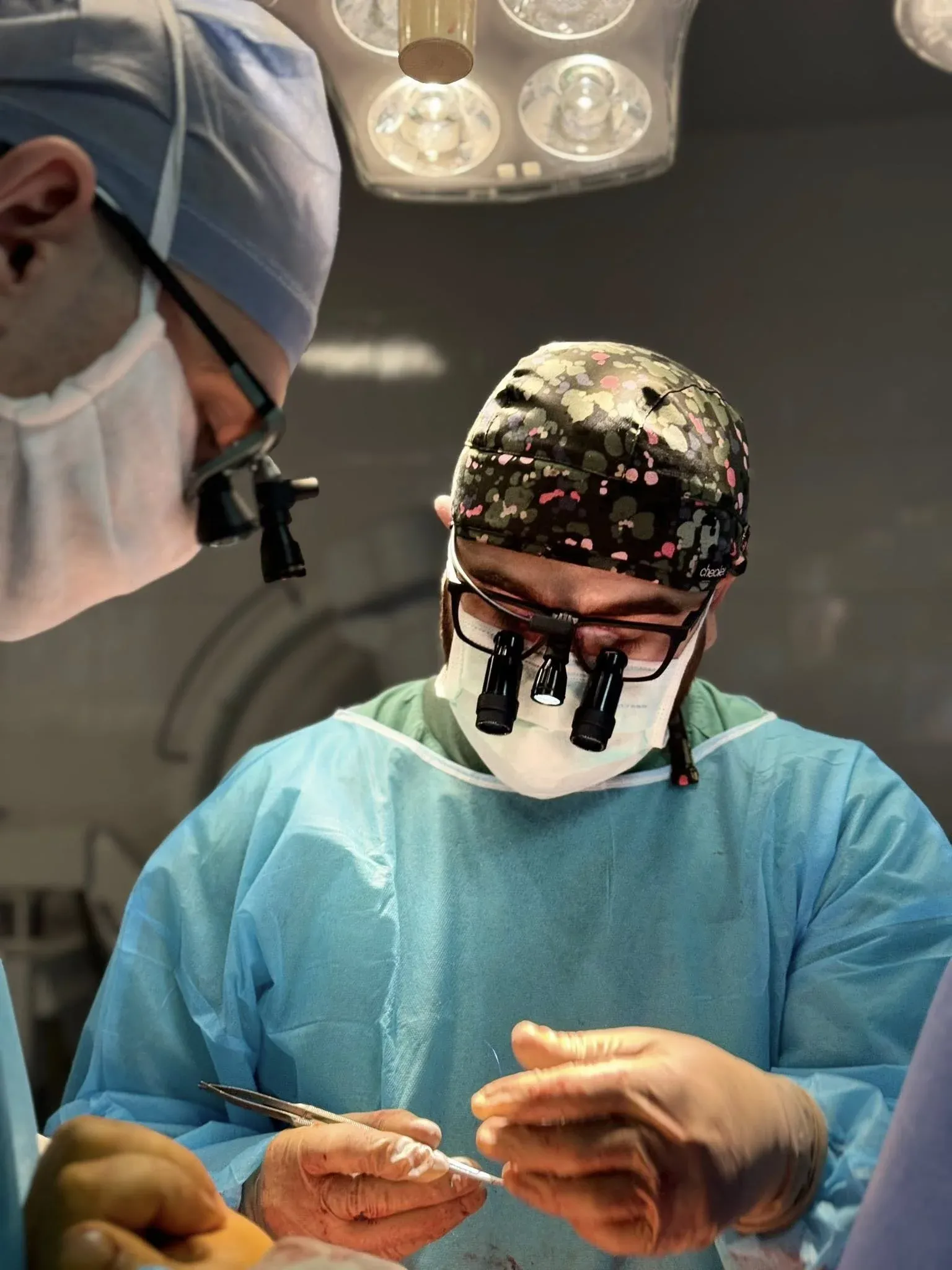 Вінницькі хірурги виконали одну з найскладніших операцій у реконструктивній медицині Вінницькі хірурги виконали одну з найскладніших операцій у реконструктивній медицині