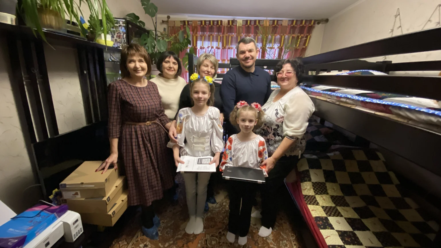 Напередодні Різдва та Нового року від Вінницької міської ради привітали вихованців дитячих будинків сімейного типу Напередодні Різдва та Нового року від Вінницької міської ради привітали вихованців дитячих будинків сімейного типу