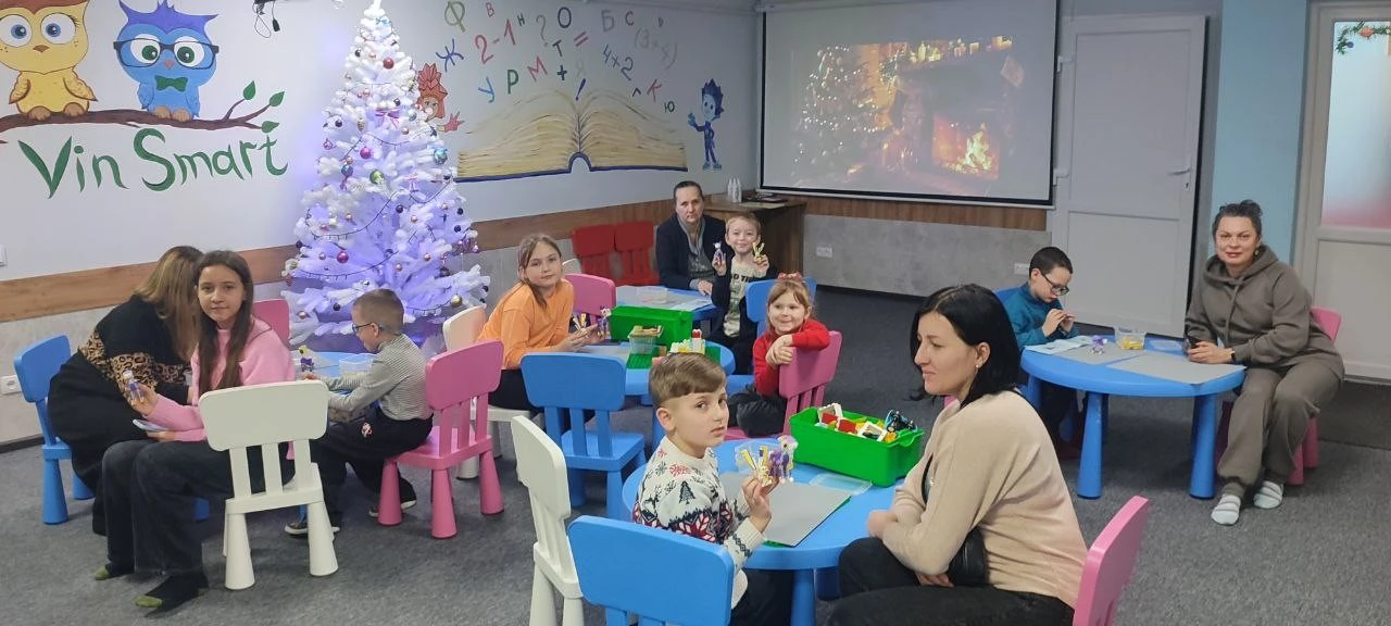 У Вінниці родини об’єдналися за конструктором: як «Леготерапія» перетворила вихідний на спільний досвід