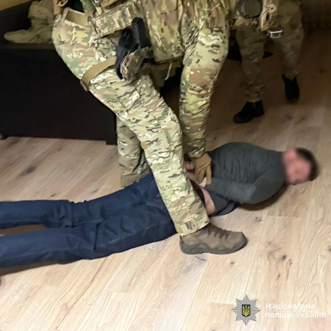 Псевдообшук заради мільйонів: у Вінниці викрили аферу з фальшивими силовиками Псевдообшук заради мільйонів: у Вінниці викрили аферу з фальшивими силовиками