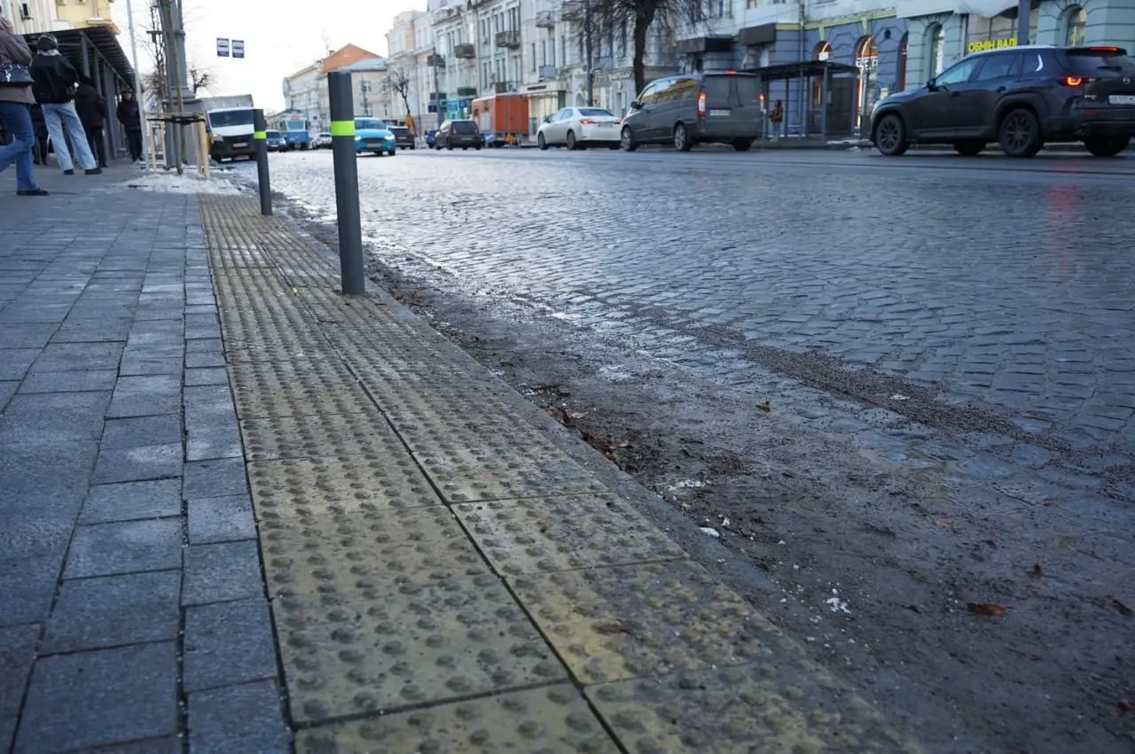 Без бар’єрів у центрі Вінниці: місто завершило черговий етап доступного маршруту Без бар’єрів у центрі Вінниці: місто завершило черговий етап доступного маршруту