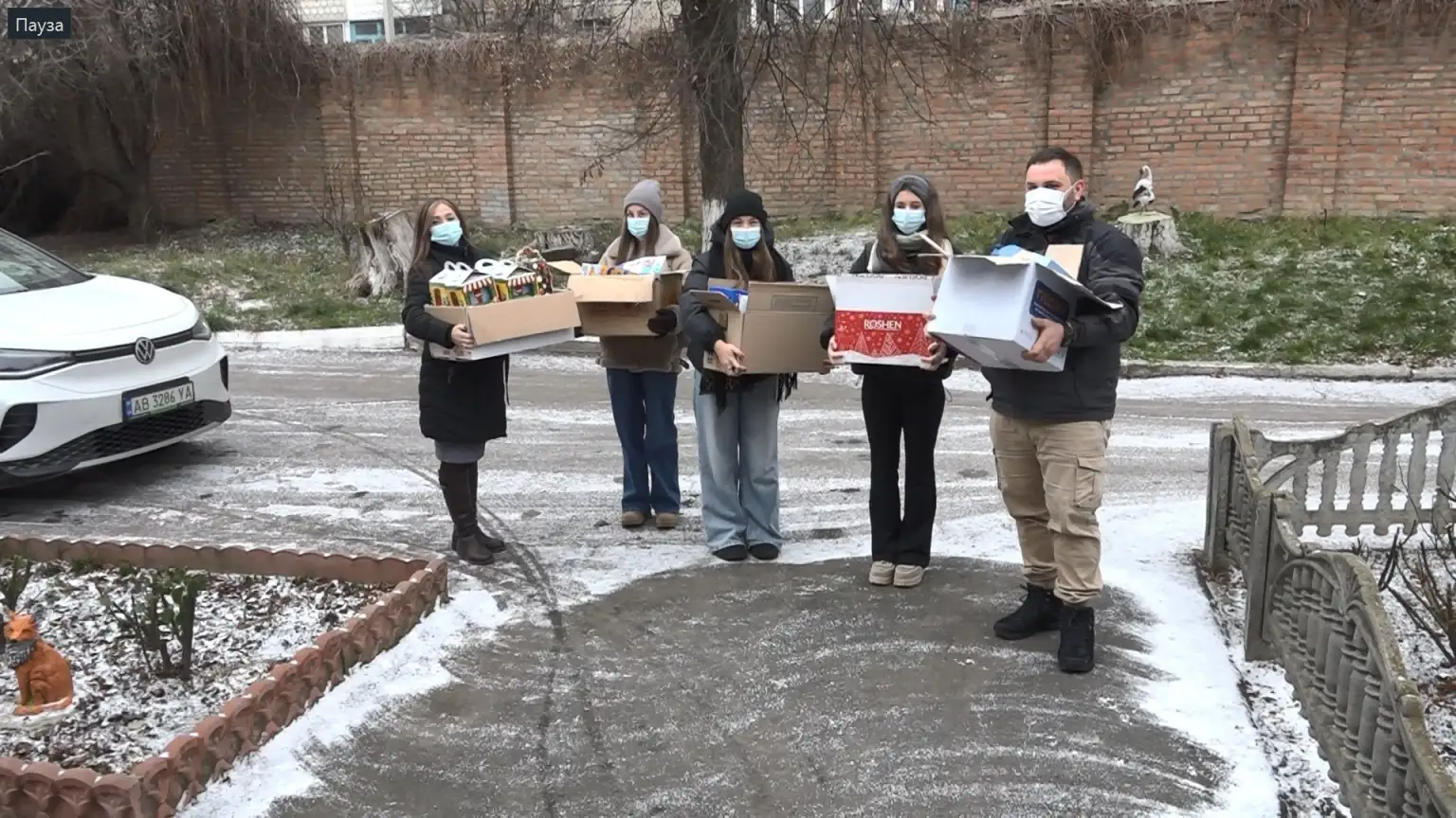 Новорічне тепло з Вінниці: ліцеїсти передали подарунки дітям у лікарнях та прифронтових громадах
