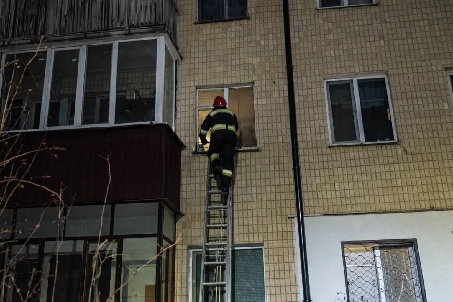 Добові виклики для рятувальників: у Вінниці допомогли двом пенсіонеркам
