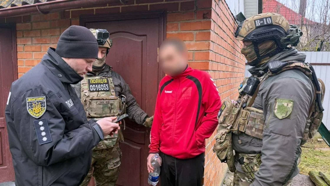 Спецоперація кіберполіції: на Вінниччині викрили чоловіка, який переслідував дитину в соцмережах