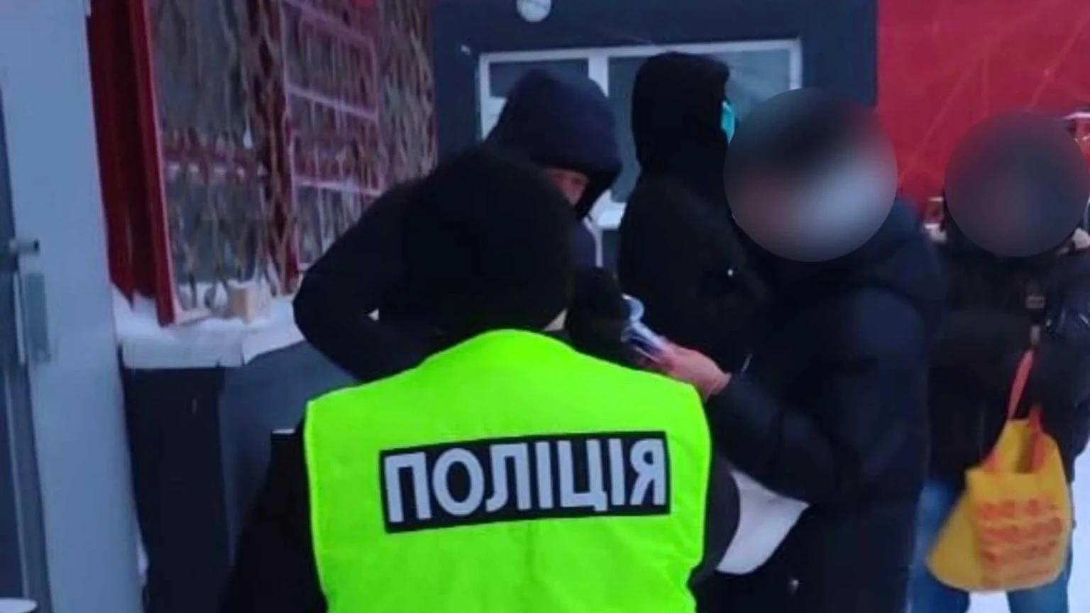 У Вінниці зупинили схему з фальшивими рішеннями – землю громади поділили й продали