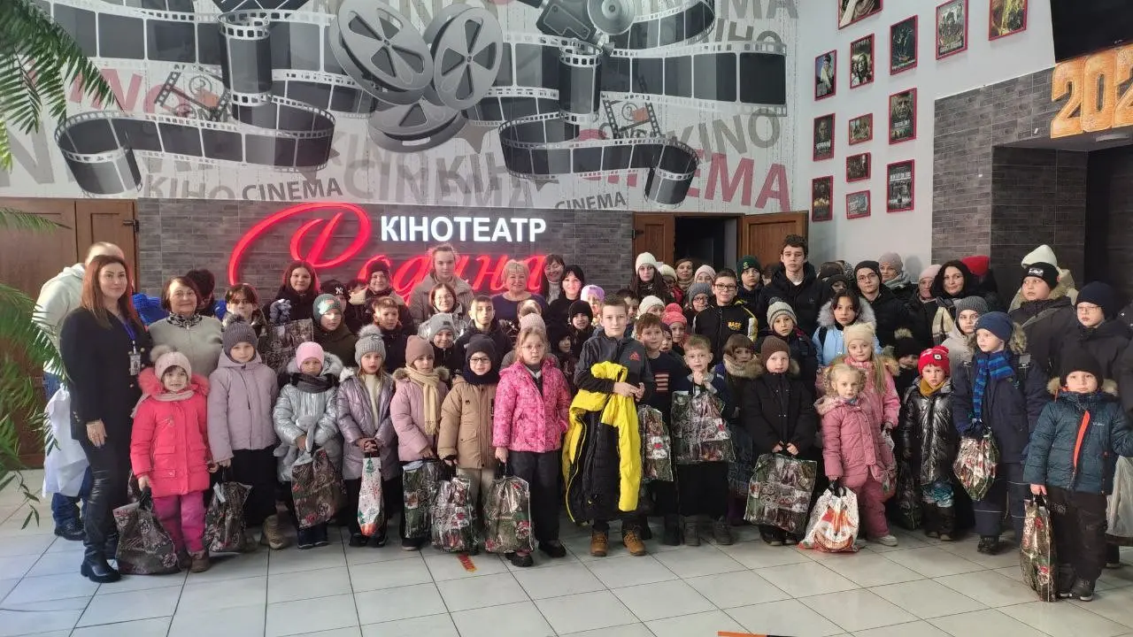 У Вінниці для дітей пільгових категорій влаштували похід у кіно та підготували подарунки