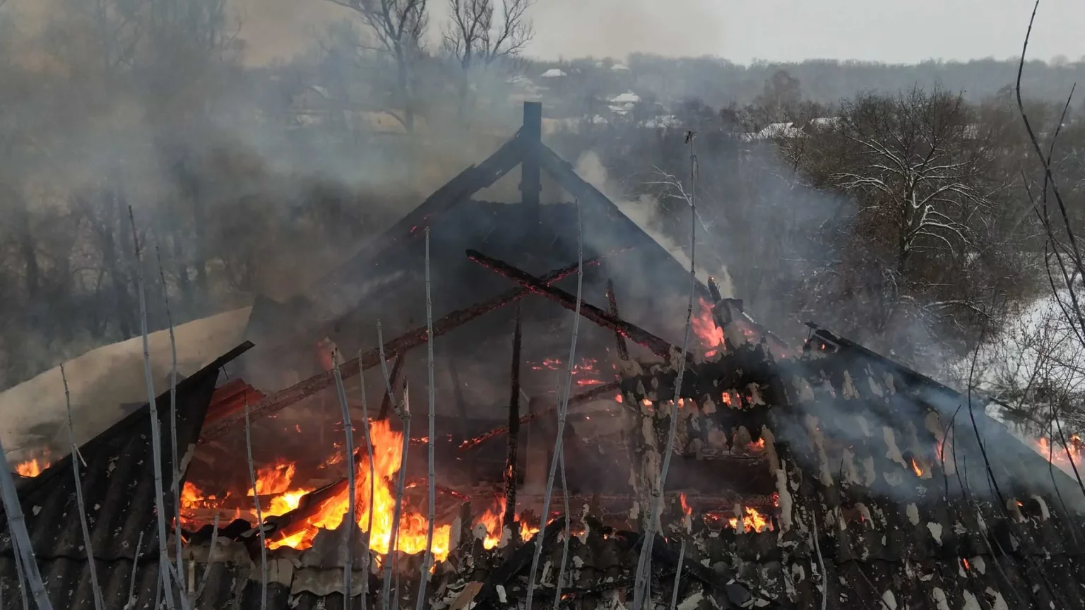 Нічна пожежа в котельні дитсадка на Вінниччині: вогонь зупинили до того, як він дістався будівлі
