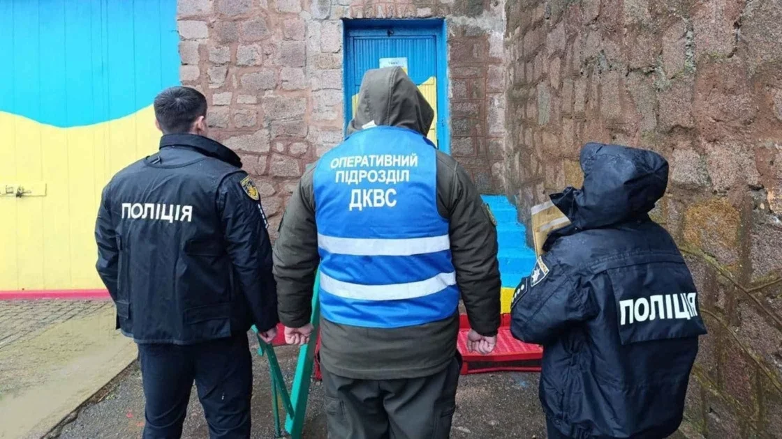 Тюремний call-центр: на Вінниччині та Запоріжжі викрили мережу «банківських» шахраїв