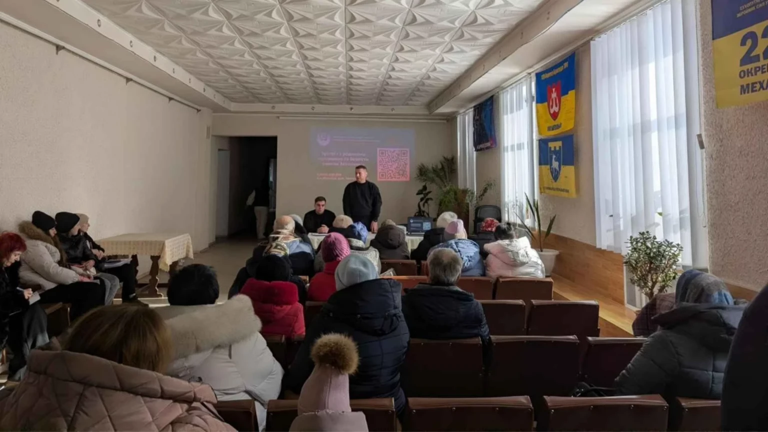 Допомога поруч: у Теплицькій громаді пройшла зустріч із родинами військовополонених