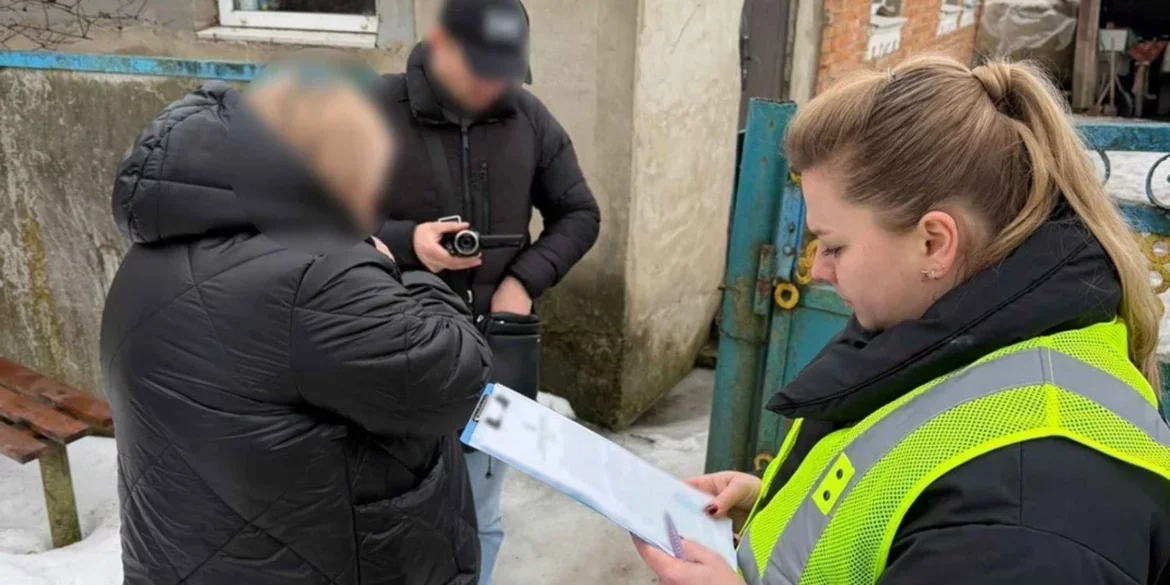 «Сімейний підряд» у білих халатах: на Вінниччині матір та сина викрили на торгівлі інвалідністю