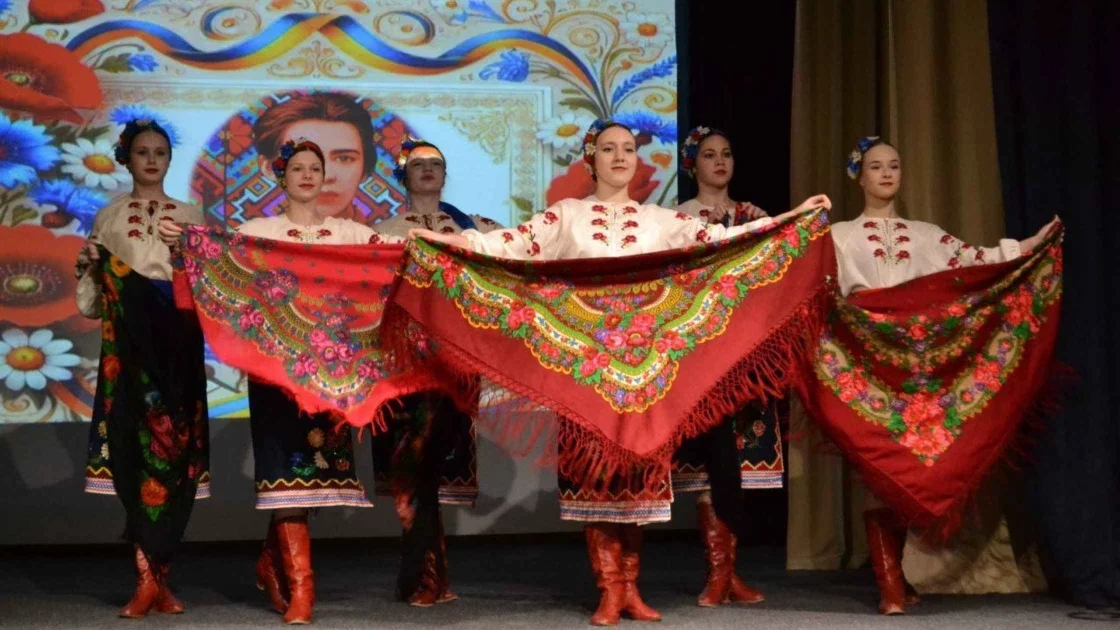 Творча енергія незламності: у Вінниці вшанували Лесю Українку та українську жінку