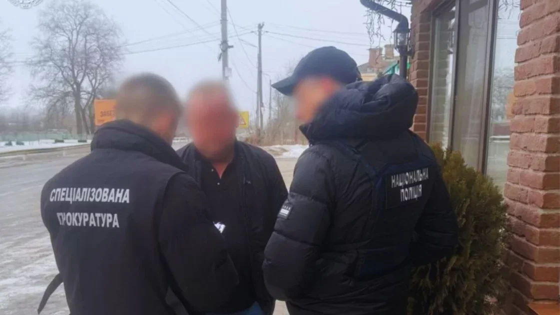 Схема на елітній деревині: керівника військового лісництва підозрюють у махінаціях з дубом