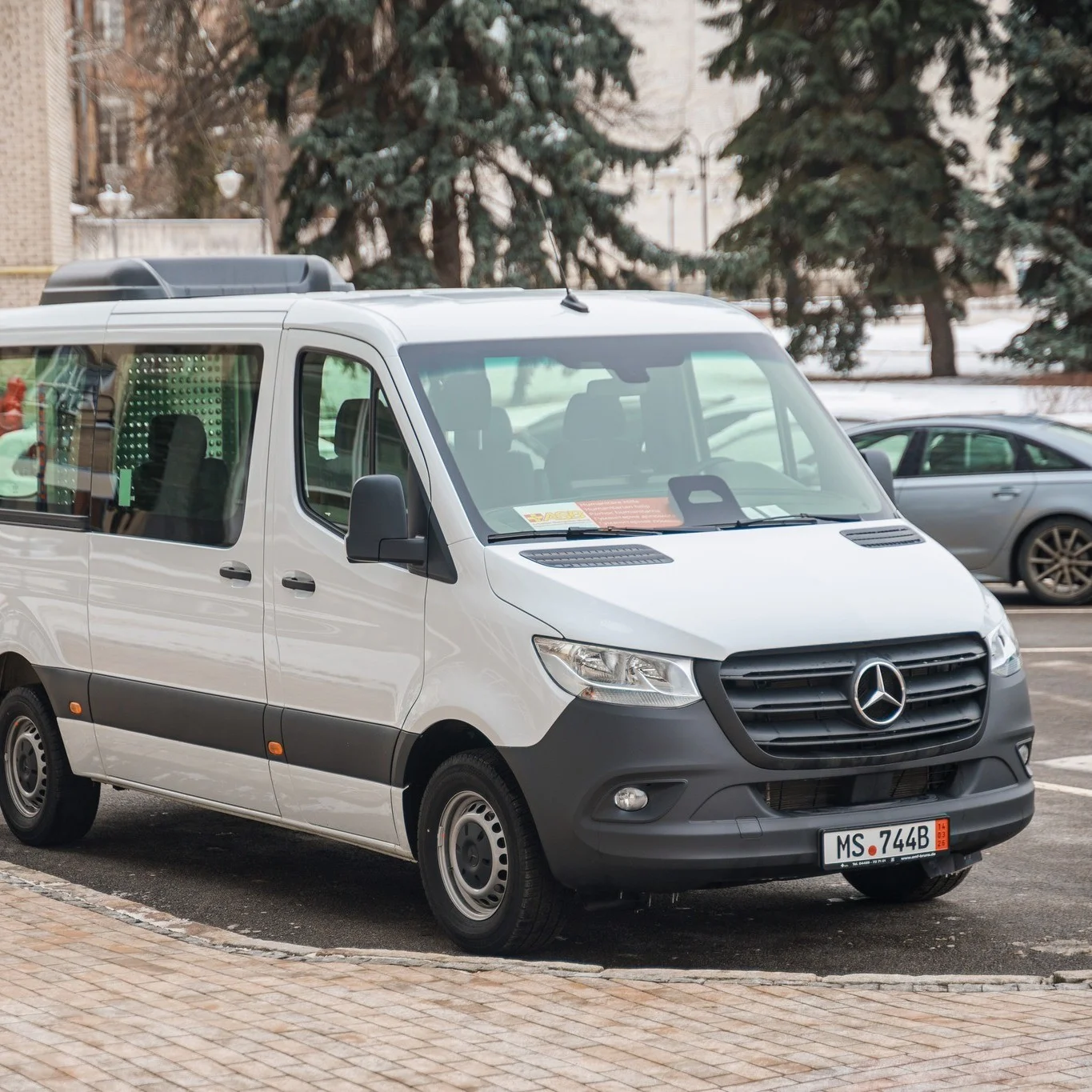 Вінниця отримала спецтранспорт від німецького Мюнстера для соціальних перевезень