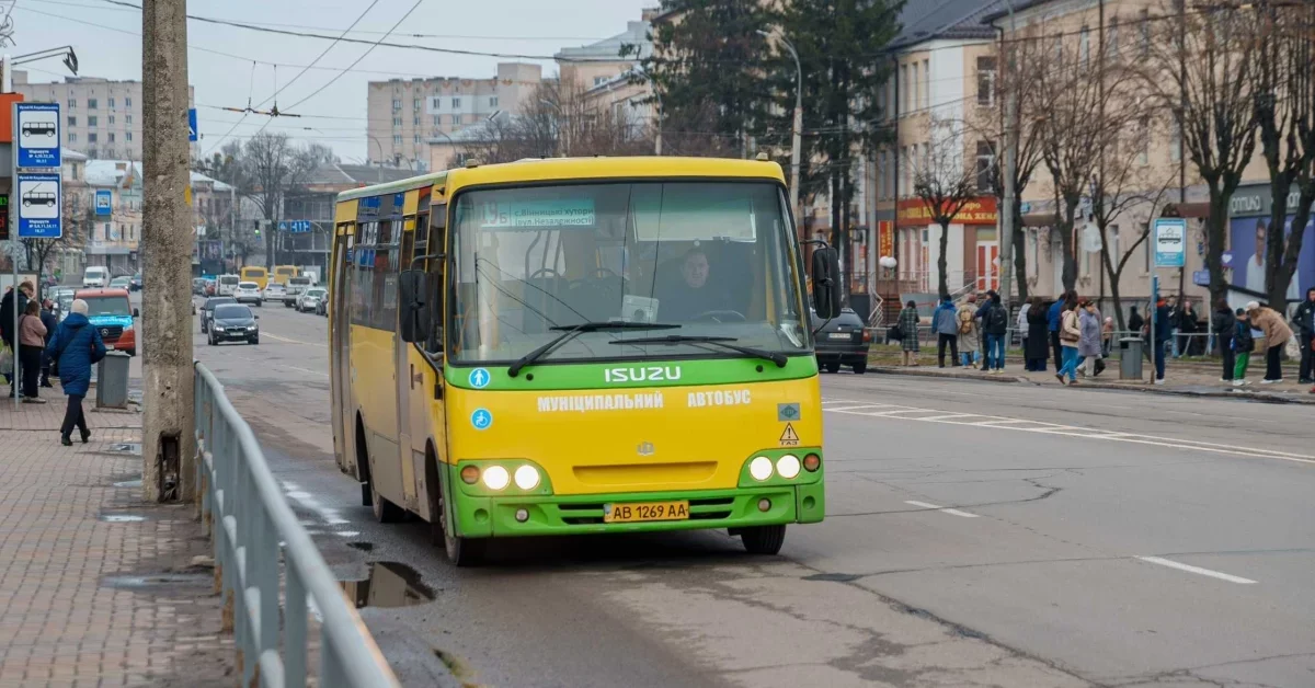 Муніципальний транспорт замінив приватника на маршруті до Вінницьких Хуторів