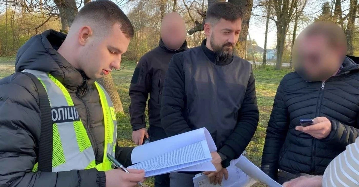 Хірургічне втручання як метод ухилення: у Вінниці судитимуть лікаря за радикальні «послуги»