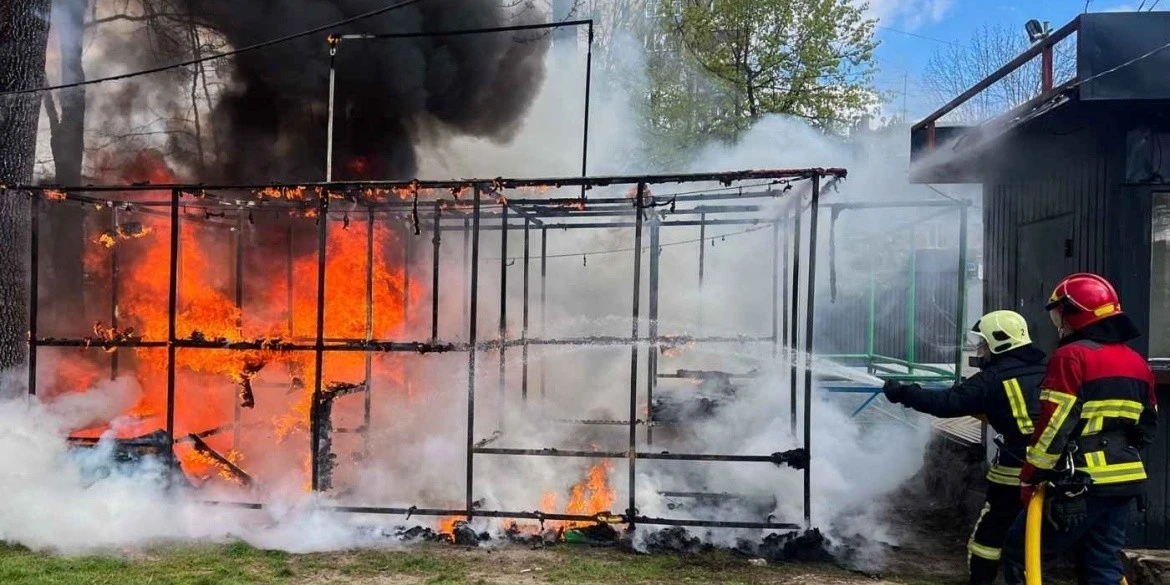 Вогнище у ванній та дитячі пустощі: на Вінниччині за добу ліквідували 19 пожеж
