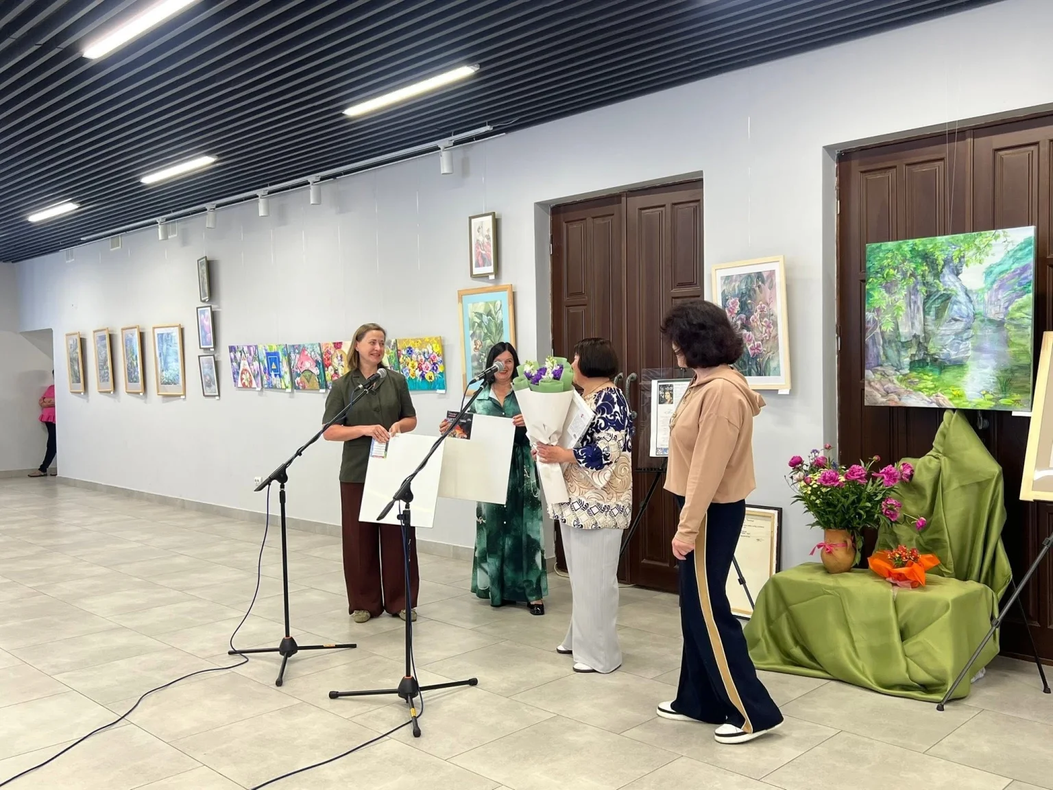 Тетяна Куліш представила акварельний світ у Козятині