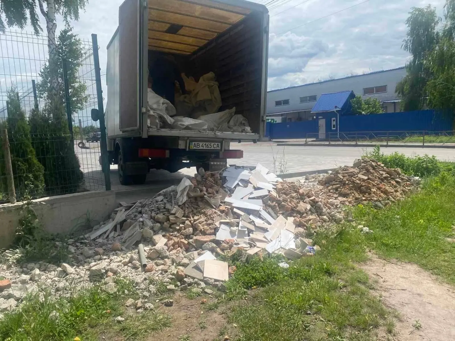 У Вінниці викрили чергове незаконне сміттєзвалище
