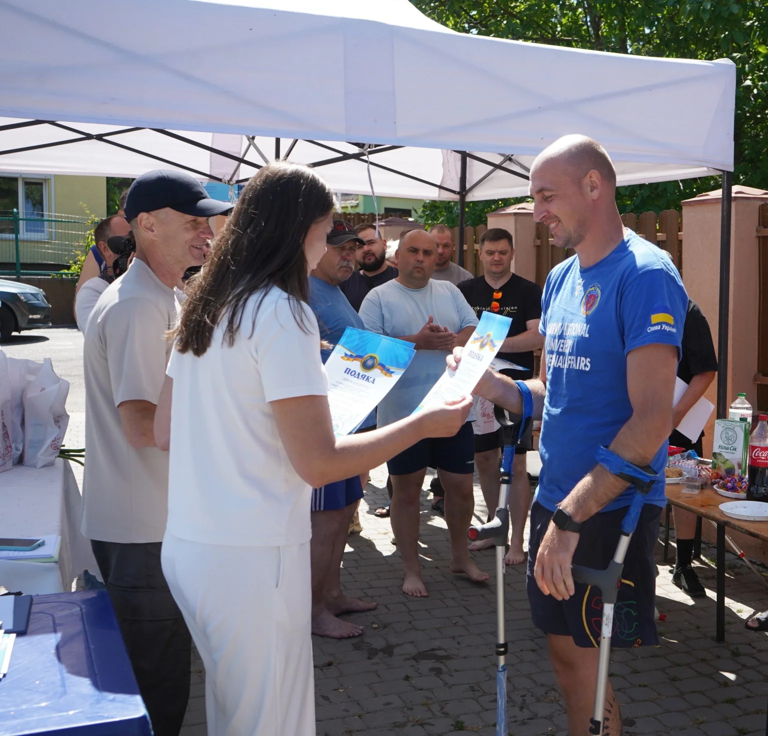 Вінницькі ветерани опановують SUP-серфінг у межах проєкту «Сила титанів»