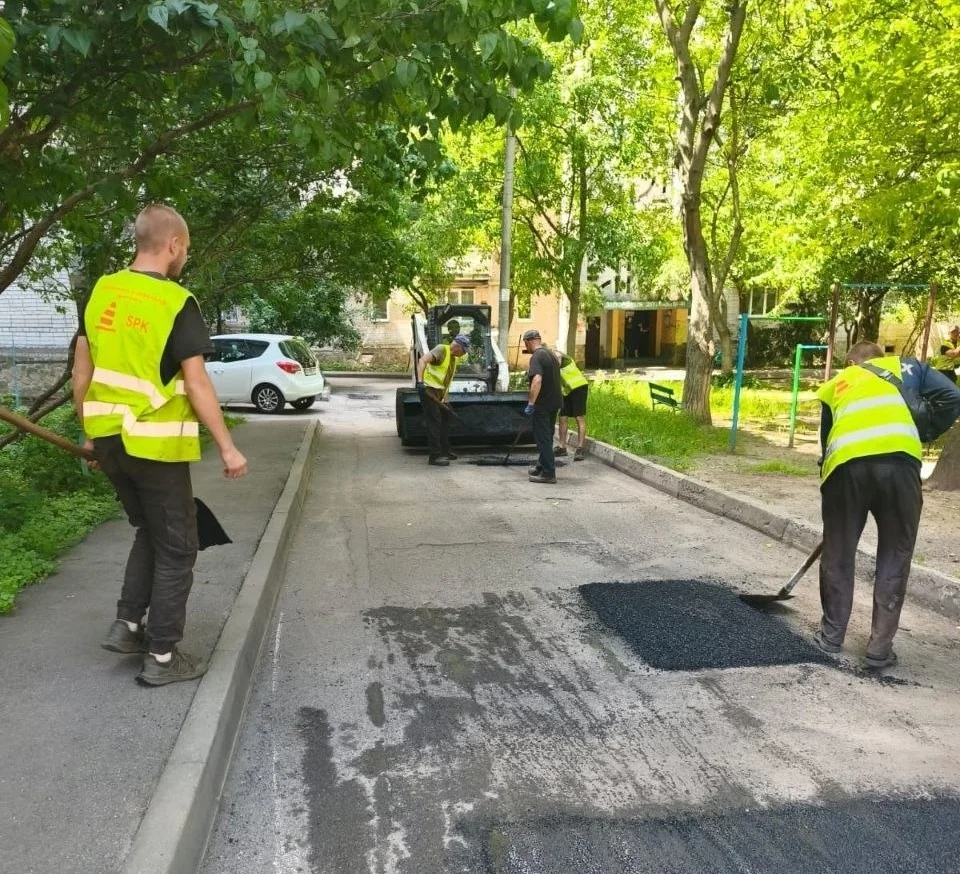 Масштабний благоустрій: у Вінниці взялися за відновлення чотирьохсот прибудинкових зон